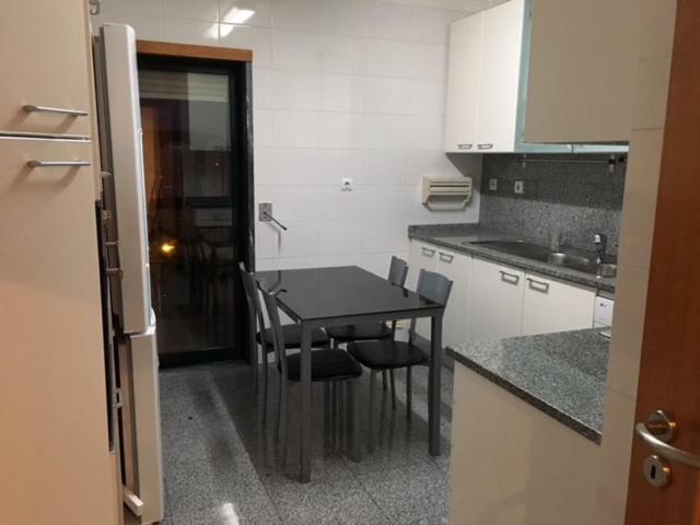 Apartamento Novo Muito Confortavel Com Vista Rio ألجيس المظهر الخارجي الصورة